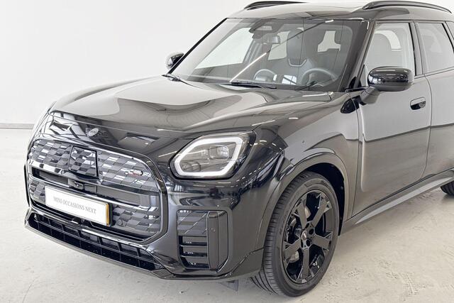 Mini COUNTRYMAN Electric E John Cooper Works XL 66.5 kWh | 19" John Cooper Works Runway Spoke black