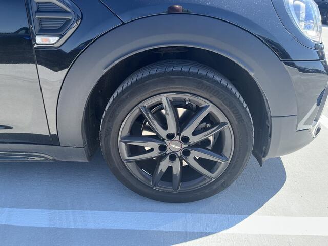 Mini COUNTRYMAN Cooper | Panorama | 18" JCW | Piano Black Exterior | Camera | Picnic bench