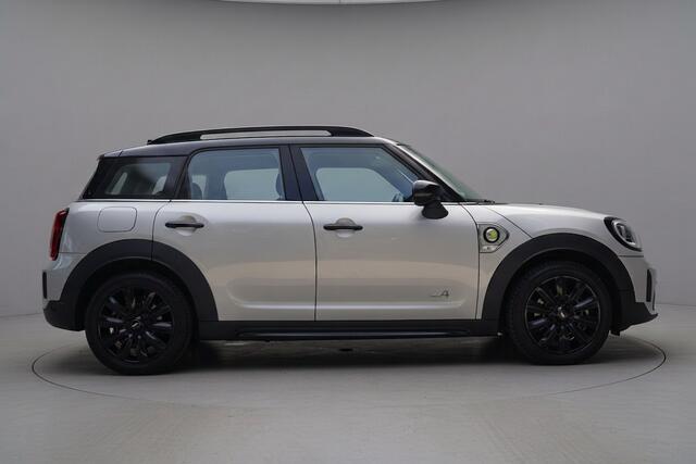 Mini COUNTRYMAN 1.5 Cooper S E ALL4 Chili / Facelift / Black Pack / Stoelverwarming / Comfort stoel / Comfort Acces / Led /