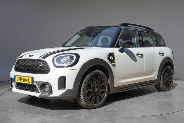 Mini COUNTRYMAN 1.5 Cooper S E ALL4 Chili / Facelift / Black Pack / Stoelverwarming / Comfort stoel / Comfort Acces / Led /