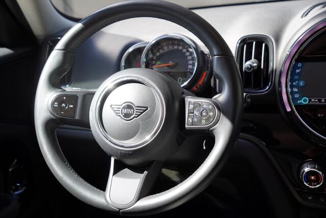Mini COUNTRYMAN 1.5 Cooper S E ALL4 Chili / Facelift / Black Pack / Stoelverwarming / Comfort stoel / Comfort Acces / Led /