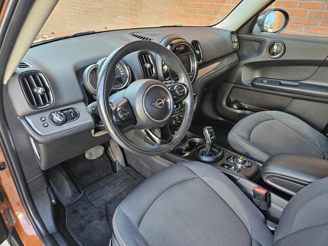 Mini COUNTRYMAN 1.5 Cooper Dutch Made Edition Automaat Navigatie