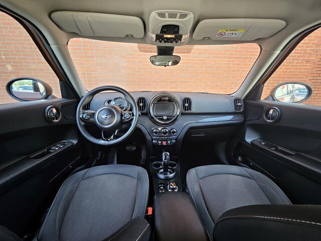 Mini COUNTRYMAN 1.5 Cooper Dutch Made Edition Automaat Navigatie