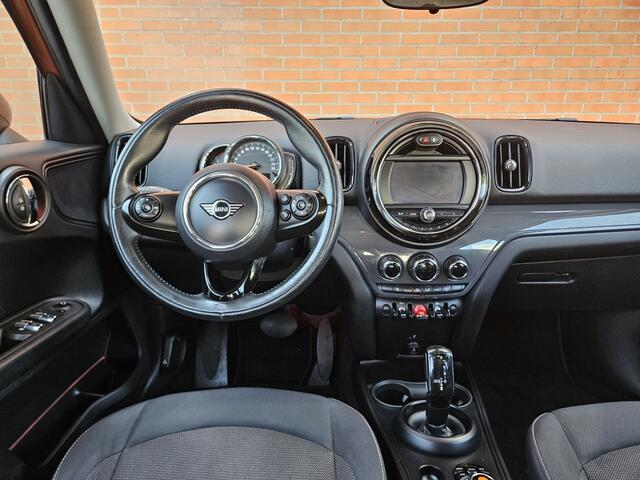 Mini COUNTRYMAN 1.5 Cooper Dutch Made Edition Automaat Navigatie