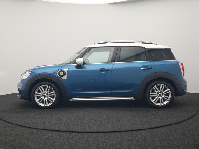 Mini COUNTRYMAN 1.5 Cooper S E ALL4 Chili PHEV 220pk Dealer O.H. | Panodak | Head Up | Adaptive Cruise | Camera | Lederen Sportstoelen Verwarmd | Keyless | Sfeerverlichting | Apple Carplay | Plug In Hybrid |