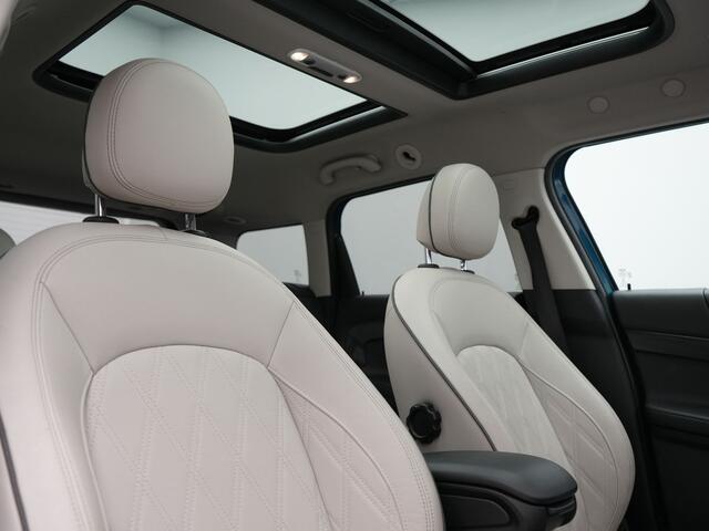Mini COUNTRYMAN 1.5 Cooper S E ALL4 Chili PHEV 220pk Dealer O.H. | Panodak | Head Up | Adaptive Cruise | Camera | Lederen Sportstoelen Verwarmd | Keyless | Sfeerverlichting | Apple Carplay | Plug In Hybrid |