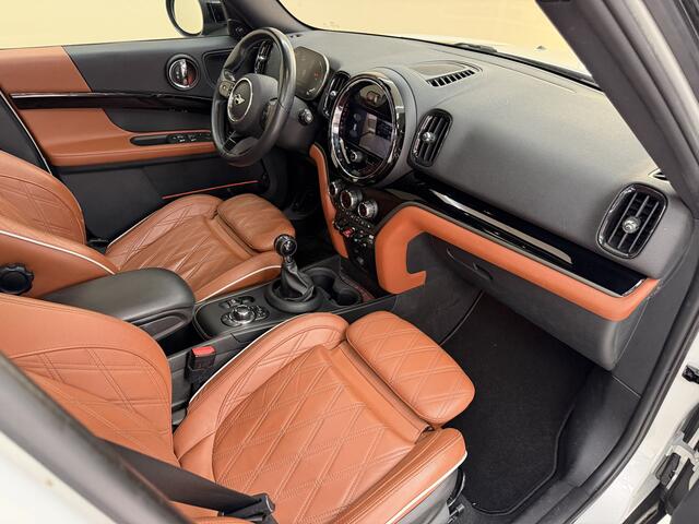 Mini COUNTRYMAN 1.5 Cooper Classic, 136Pk, 2021, 1ste eigenaar, Volledig leder, Panoramadak, Harman kardon, Apple carplay, Climate control, Stoelverwarming, Parkeersensoren,