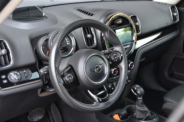 Mini COUNTRYMAN 2.0 Cooper SE ALL4 | CRUISE CONTROL | HEAD UP | ELEKTRISCHE ACHTERKLEP | PANORRAMADAK | ACHTERUITRIJCAMERA | APPLE CARPLAY | VOLLEDEREN BEKLEDING |
