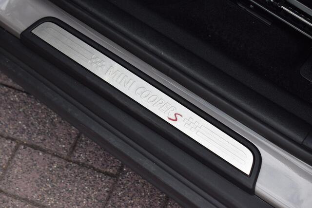 Mini COUNTRYMAN 2.0 Cooper S Classic | Leer | Memory | Stuur- en Stoelverw. | CarPlay