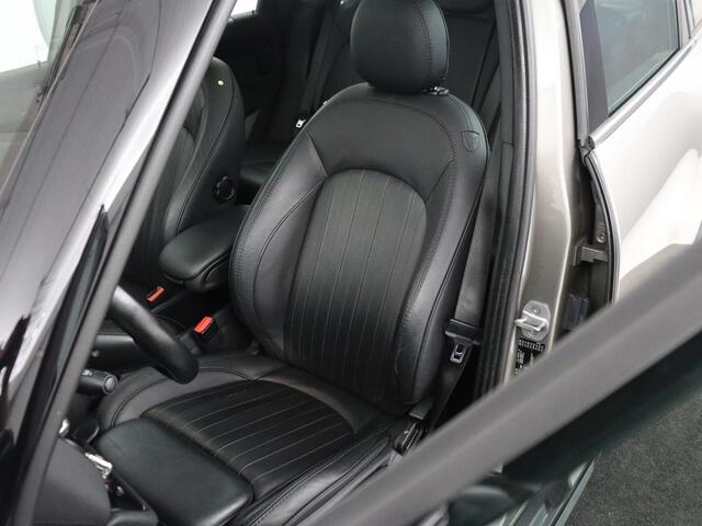 Mini COUNTRYMAN 1.5 Cooper S E ALL4 | 83,4% | Panoramadak | Leder | Stoelverwarming | Adaptive cruise | Head-up | Camera | Park assist | Sfeerverlichting | Plug-in