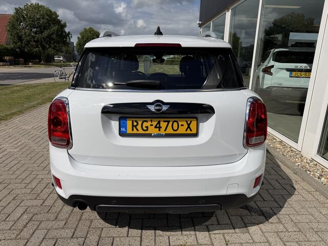 Mini COUNTRYMAN 1.5 One Groot onderhoud gehad