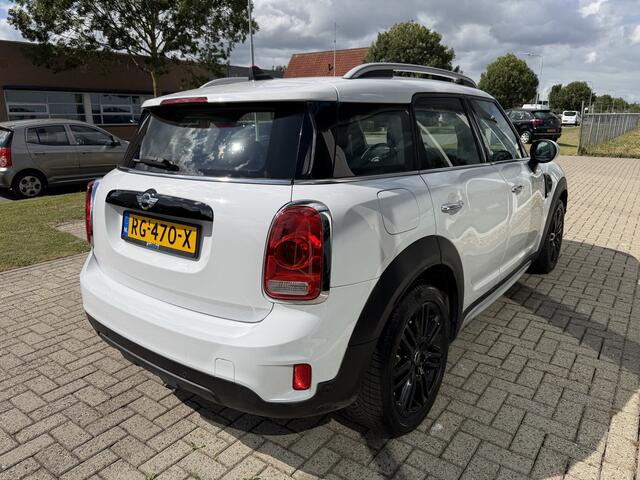 Mini COUNTRYMAN 1.5 One Groot onderhoud gehad