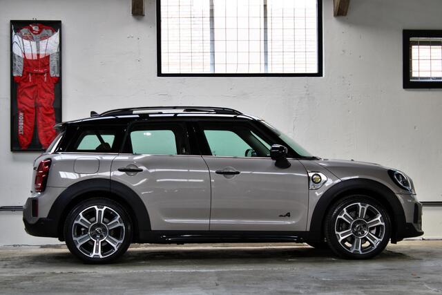 Mini COUNTRYMAN 1.5 Cooper S E ALL4 Classic | Panoramadak | Leder | Memory | Harman Kardon | Camera | Adapt. cruise | NL auto |