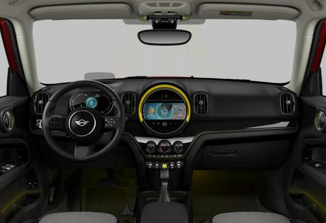 Mini COUNTRYMAN Cooper S E ALL4 Cruise Control - Stoelverwarming voor - Multifunctioneel stuurwiel - Elektrisch inklapbare buitenspiegels - Comfort acces - Achteruitrijcamera - Head up -