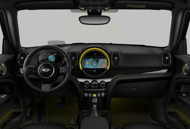 Mini COUNTRYMAN Cooper S E ALL4 Active Cruise Control - Head up - Elektrisch verstelbare/verwarmde stoelen - Elektrisch inklapbare buitenspiegels - Comfort acces - Achteruitrijcamera - Getinte Ruiten -