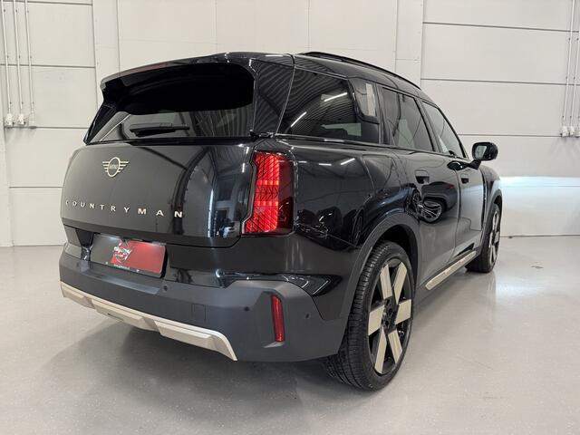 Mini COUNTRYMAN 1.5 C JCW Favoured PANO/20"/JCW DARK-PETROL LEER SP.STOEL/H&K/STANDKACHEL/HEAD-UP/360CAMERA/OLED-SCHERM/ACC/KEYLESS/DRIVING ASS.PLUS/FABRIEKS-GARANTIE T/M 07-2027