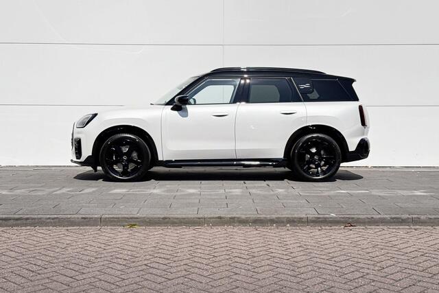 Mini COUNTRYMAN Electric E John Cooper Works L 66.5 kWh | 19 Inch John Cooper Works Runway Spoke black