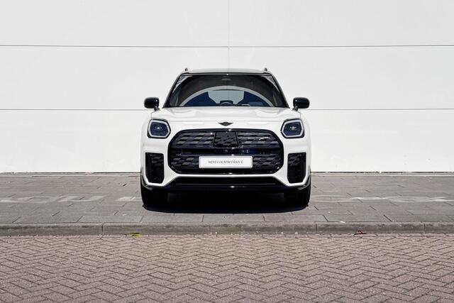 Mini COUNTRYMAN Electric E John Cooper Works L 66.5 kWh | 19 Inch John Cooper Works Runway Spoke black