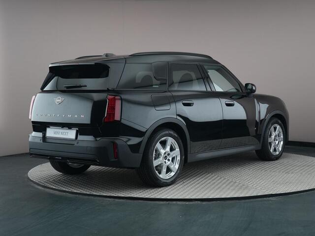Mini COUNTRYMAN E Blackyard