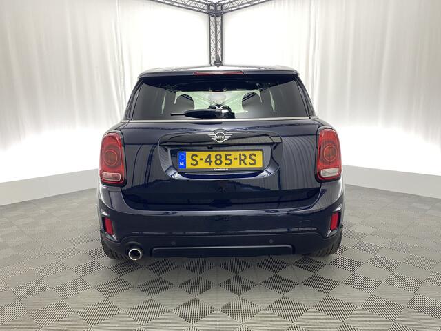 Mini COUNTRYMAN 1.5 Cooper S E ALL4 Chili | Apple carplay | Navi | Panodak | Leer | Sportstoelen | Camera | Elektr. klep