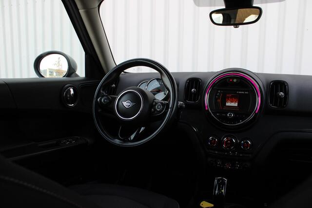 Mini COUNTRYMAN Mini 1.5 Cooper Dutch Made Edition | Incl. 12 maanden garantie | 100% dealer onderhouden | Cruise control | Climate control | Navigatie | Bluetooth | Apple carplay |