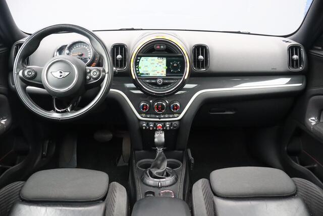 Mini COUNTRYMAN 2.0 Cooper S ALL4 Chili | NL auto / 2e Eigenaar | Automaat | Panoramadak | Serious Business-pakket | Wired
