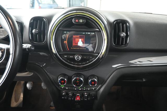 Mini COUNTRYMAN 1.5 Cooper Dutch Made Edition Clima Cruise control Navigatie LED Licht metaal Inruil mogelijk