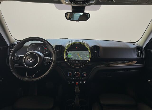 Mini COUNTRYMAN 220PK HYBRID COOPER S E ALL4 CHILI SPORT LEDER/NAVI/CARPLAY/PANORAMADAK