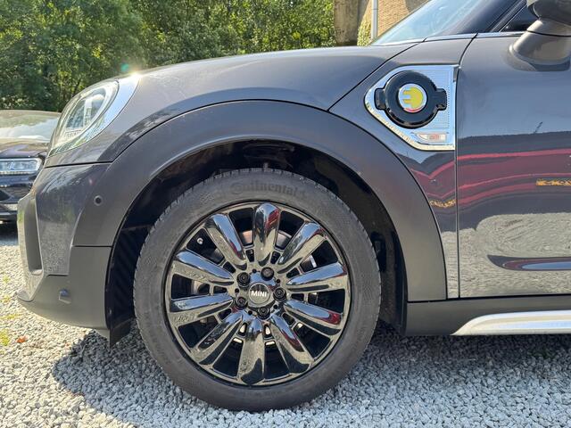 Mini COUNTRYMAN 220PK HYBRID COOPER S E ALL4 CHILI SPORT LEDER/NAVI/CARPLAY/PANORAMADAK