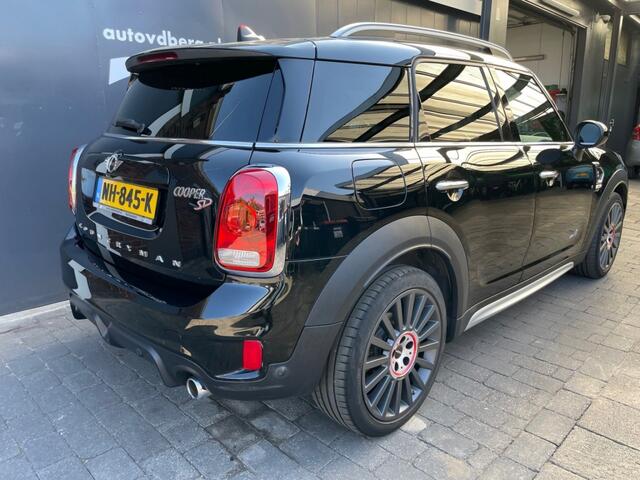 Mini COUNTRYMAN 2.0 Cooper SD ALL4 Chili Works edit. Head-up