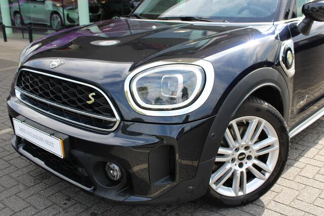 Mini COUNTRYMAN Cooper S E ALL4 Classic Automaat / Panoramadak / Comfortstoelen / Comfort Access / Active Cruise Control / Harman-Kardon / Head-Up