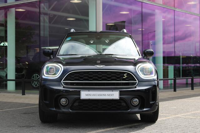 Mini COUNTRYMAN Cooper S E ALL4 Classic Automaat / Panoramadak / Comfortstoelen / Comfort Access / Active Cruise Control / Harman-Kardon / Head-Up