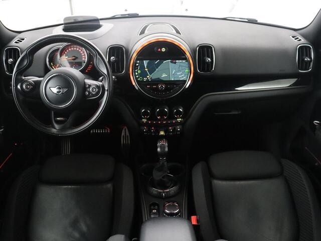Mini COUNTRYMAN 1.5 Cooper S E ALL4 Chili | Panoramadak | Half leder | Cruise control | Head-up | Stoelverwarming | Harman/Kardon | Camera | Park assist | Elektrische achterklep