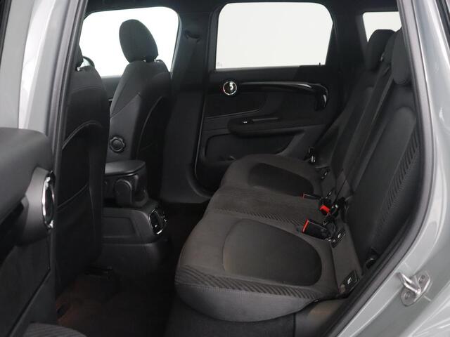 Mini COUNTRYMAN 1.5 Cooper S E ALL4 Chili | Panoramadak | Half leder | Cruise control | Head-up | Stoelverwarming | Harman/Kardon | Camera | Park assist | Elektrische achterklep