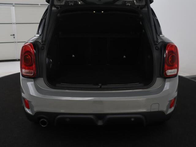 Mini COUNTRYMAN 1.5 Cooper S E ALL4 Chili | Panoramadak | Half leder | Cruise control | Head-up | Stoelverwarming | Harman/Kardon | Camera | Park assist | Elektrische achterklep