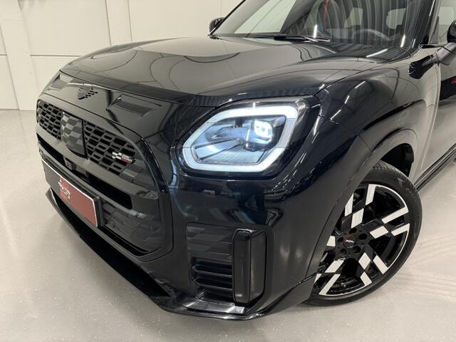 Mini COUNTRYMAN 1.5 C JCW XL BLACK PANO/H&K/HEAD-UP/20"/JCW-LEER SPORTST./OLED-SCHERM/JCM-REMMEN/ADAPTIVE-ONDERSTEL/LED/360CAMERA/ACC/KEYLESS/DRIVING ASS.PLUS/BLACK-PACK/FABRIEKS-GARANTIE T/M 03-2028/NET GROTE OH BEURT GEHAD B