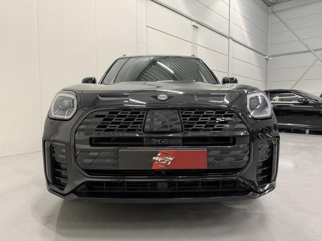 Mini COUNTRYMAN 1.5 C JCW XL BLACK PANO/H&K/HEAD-UP/20"/JCW-LEER SPORTST./OLED-SCHERM/JCM-REMMEN/ADAPTIVE-ONDERSTEL/LED/360CAMERA/ACC/KEYLESS/DRIVING ASS.PLUS/BLACK-PACK/FABRIEKS-GARANTIE T/M 03-2028/NET GROTE OH BEURT GEHAD B