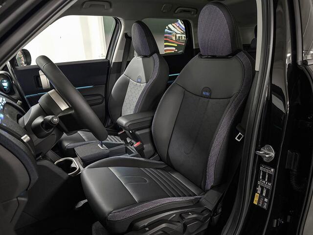 Mini COUNTRYMAN E Favoured | Pakket M plus | Panoramadak | Stuurwielverwarming |