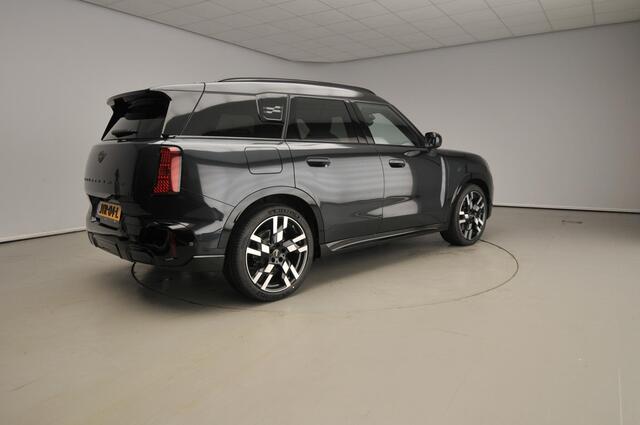 Mini COUNTRYMAN 1.5 C John Cooper Works | Stuurwielrand verwarmd | Panoramadak | Elektrisch verstelbare stoelen | Driving Assistant Professional | Stoelverwarming | Harman-Kardon |