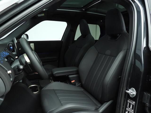Mini COUNTRYMAN 1.5 C John Cooper Works | Stuurwielrand verwarmd | Panoramadak | Elektrisch verstelbare stoelen | Driving Assistant Professional | Stoelverwarming | Harman-Kardon |