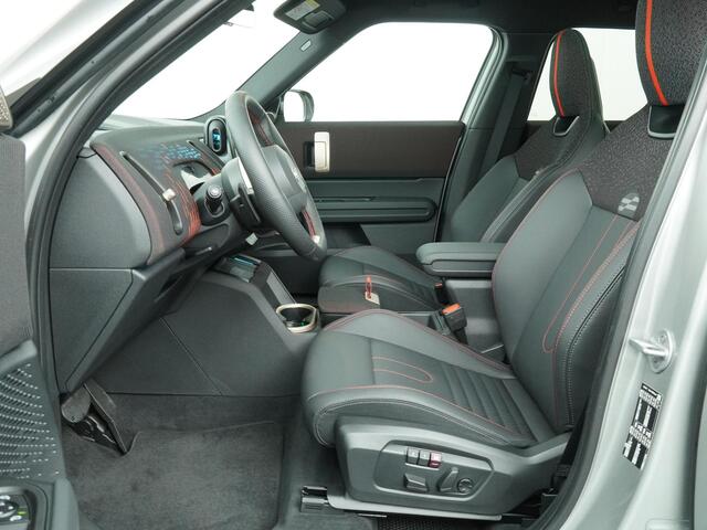 Mini COUNTRYMAN C JCW Trim | Pakket XL| Glazen Panoramadak | Trekhaak Elektrisch | Stuur & Stoelverwarming | Harman Kardon | Head-Up Display | Active Cruise Control |