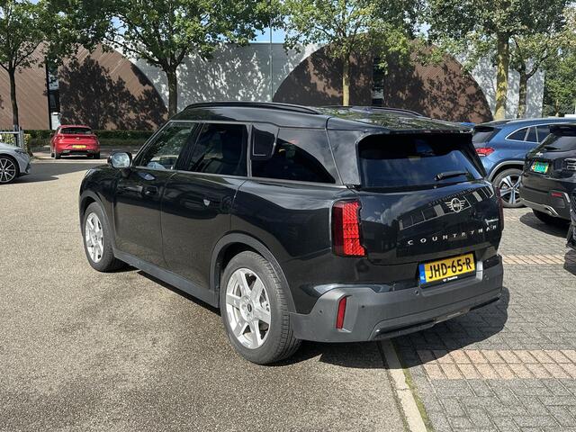 Mini COUNTRYMAN E Blackyard 66.5 kWh SOH 100% | VAN: € 37.900,- VOOR: € 35.877,- UW HERFSTVOORDEEL: € 2.023,- | HEAD UP DISPAY | ACHTERUIT RIJ CAMERA | STOELVERWARMING | FABRIEKS GARANTIE 10-2028