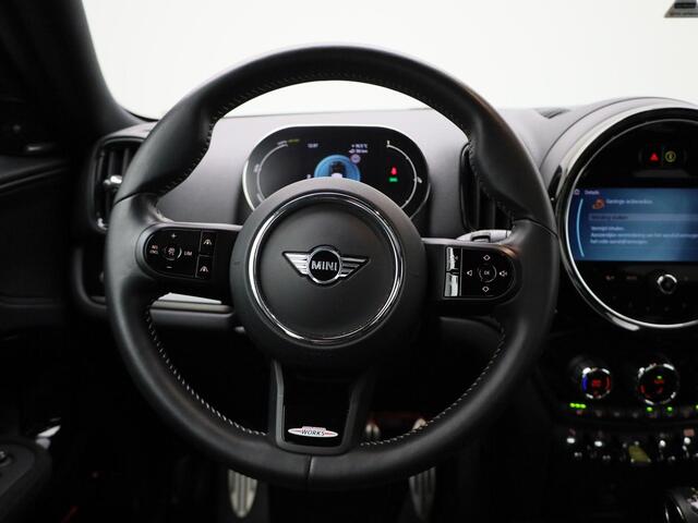 Mini COUNTRYMAN 1.5 Cooper S E ALL4 John Cooper Works | Automaat | Apple Carplay / Android Auto | Camera | Parkeersensoren | Panoramadak |