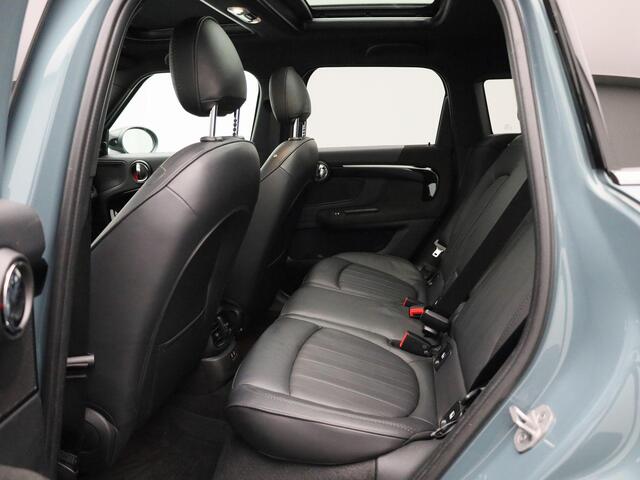 Mini COUNTRYMAN 1.5 Cooper S E ALL4 John Cooper Works | Automaat | Apple Carplay / Android Auto | Camera | Parkeersensoren | Panoramadak |