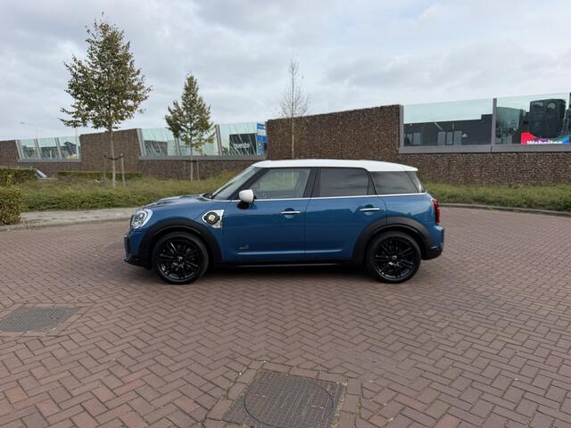 Mini COUNTRYMAN Cooper SE ALL4 Pepper