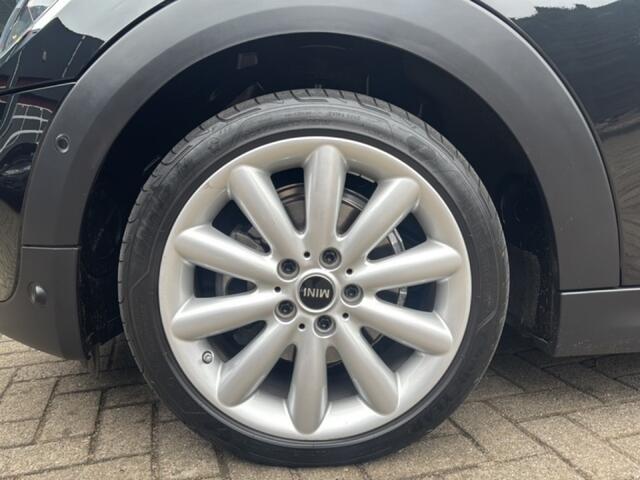 Mini Cabrio 1.5 COOPER CAMERA/DIG-DASH/LED/STOELVERW/NAVI/CARPLAY