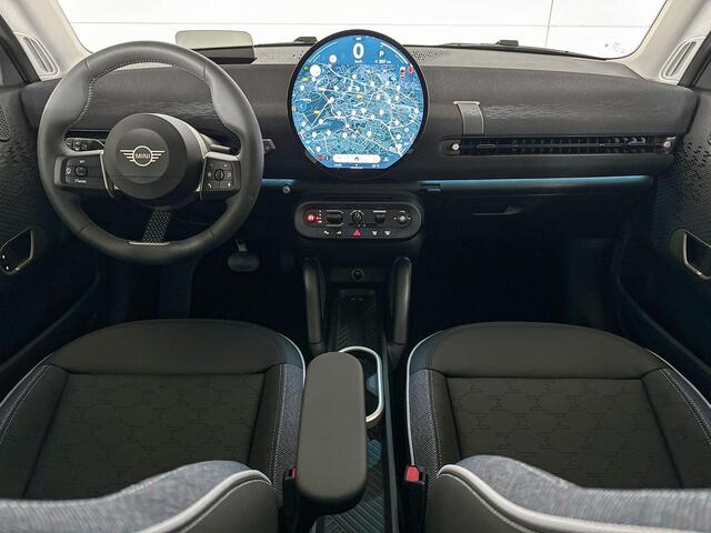 Mini Electric Cooper 3-deurs Cooper E Classic 40.7 kWh | Pakket S | Dak en spiegelkappen in wit