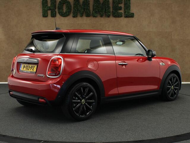 Mini Electric Mini Essential 33 kWh - APPLE CARPLAY/ANDROID AUTO - VOORSTOELEN VERWARMD - HEMELBEKLEDING ZWART - KEYLESS ENTRY/START - CRUISE CONTROL - SPORTSTUUR - FULL-MAP NAVIGATIESYSTEEM