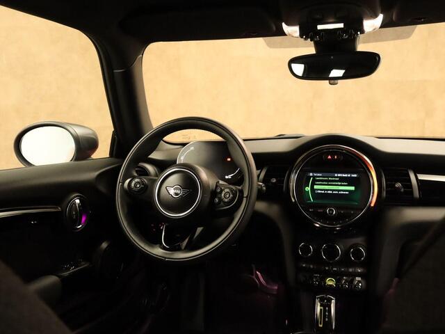 Mini Electric Mini Essential 33 kWh - APPLE CARPLAY/ANDROID AUTO - VOORSTOELEN VERWARMD - HEMELBEKLEDING ZWART - KEYLESS ENTRY/START - CRUISE CONTROL - SPORTSTUUR - FULL-MAP NAVIGATIESYSTEEM