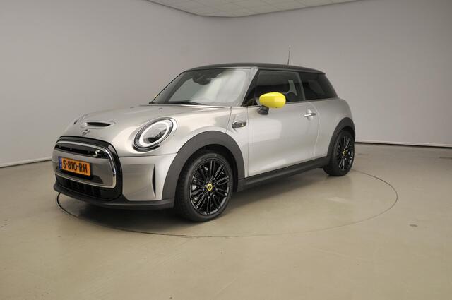 Mini Electric 3-deurs 33kWh | Camden | Premium | Driving Assistant | Sportstoelen | Stoelverwarming